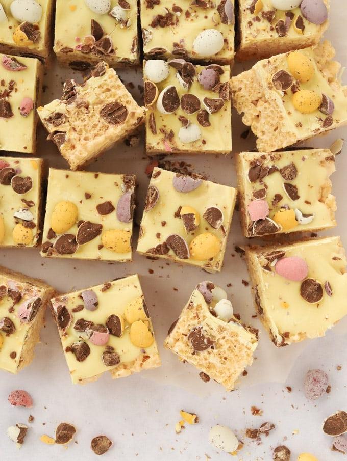 Dolcetti Pasquali di Riso Soffiato e Marshmallow Senza Cottura con Mini Ovetti