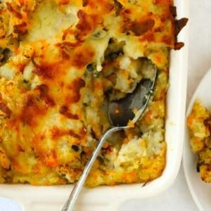Bubble and Squeak {Classico Britannico} 7 Questa ricetta insegna come fare il Bubble and Squeak. Qui è mostrato cotto e pronto.