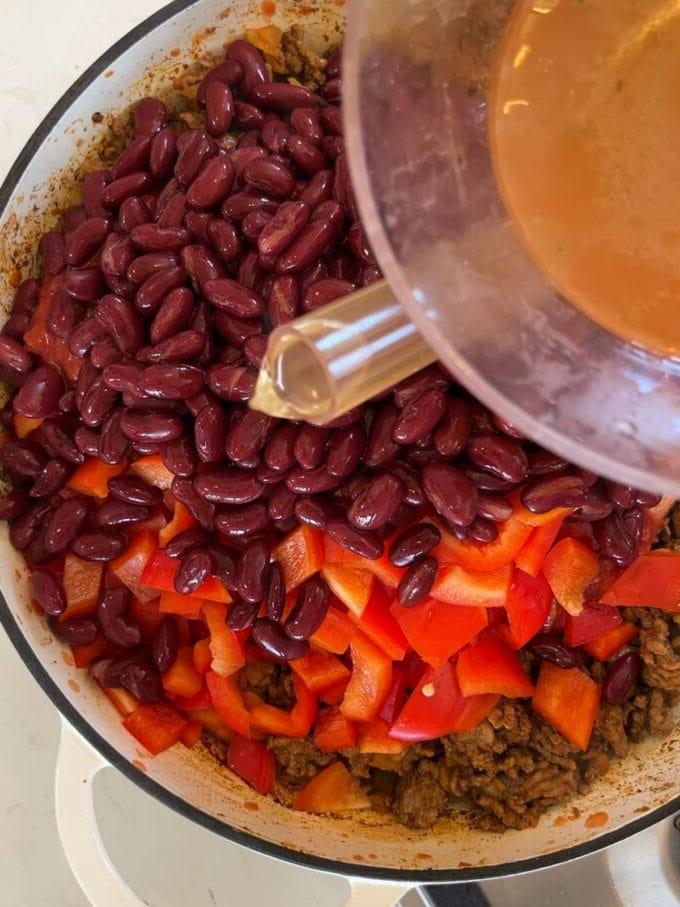 Chilli Con Carne {La ricetta più semplice di sempre!} 7 Passaggio 3 della ricetta per cucinare Easy Chilli Con Carne.